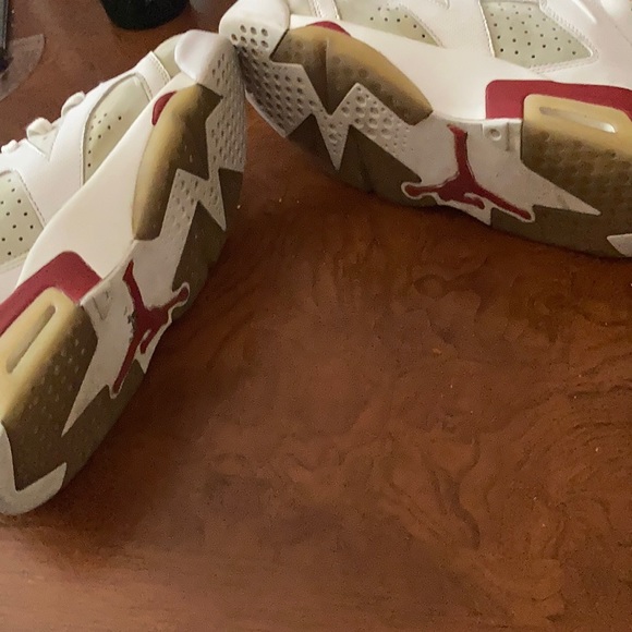 alternate 6s on feet